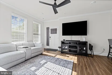 $420,000 | 7736 Port Capital Drive, Elkridge, MD 21075