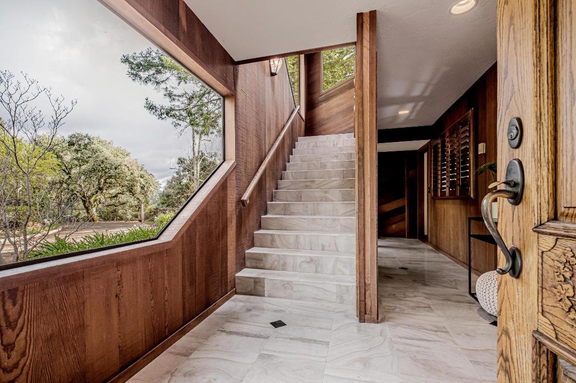 17070 Lon Road Los Gatos, CA 95033 - Photo 7 of 56