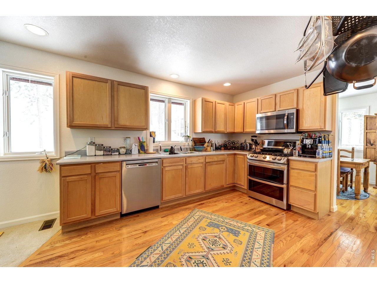 7 Ronnie Road Golden, CO 80403 - Photo 4 of 38