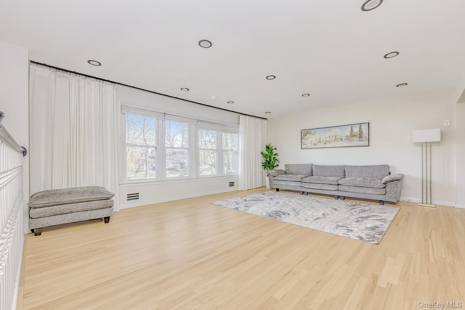 129 East Willow Tree Road Spring Valley, NY 10977 - Photo 11 of 30
