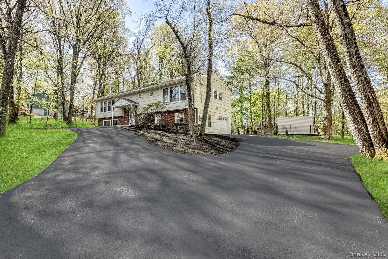 129 East Willow Tree Road Spring Valley, NY 10977 - Photo 2 of 30