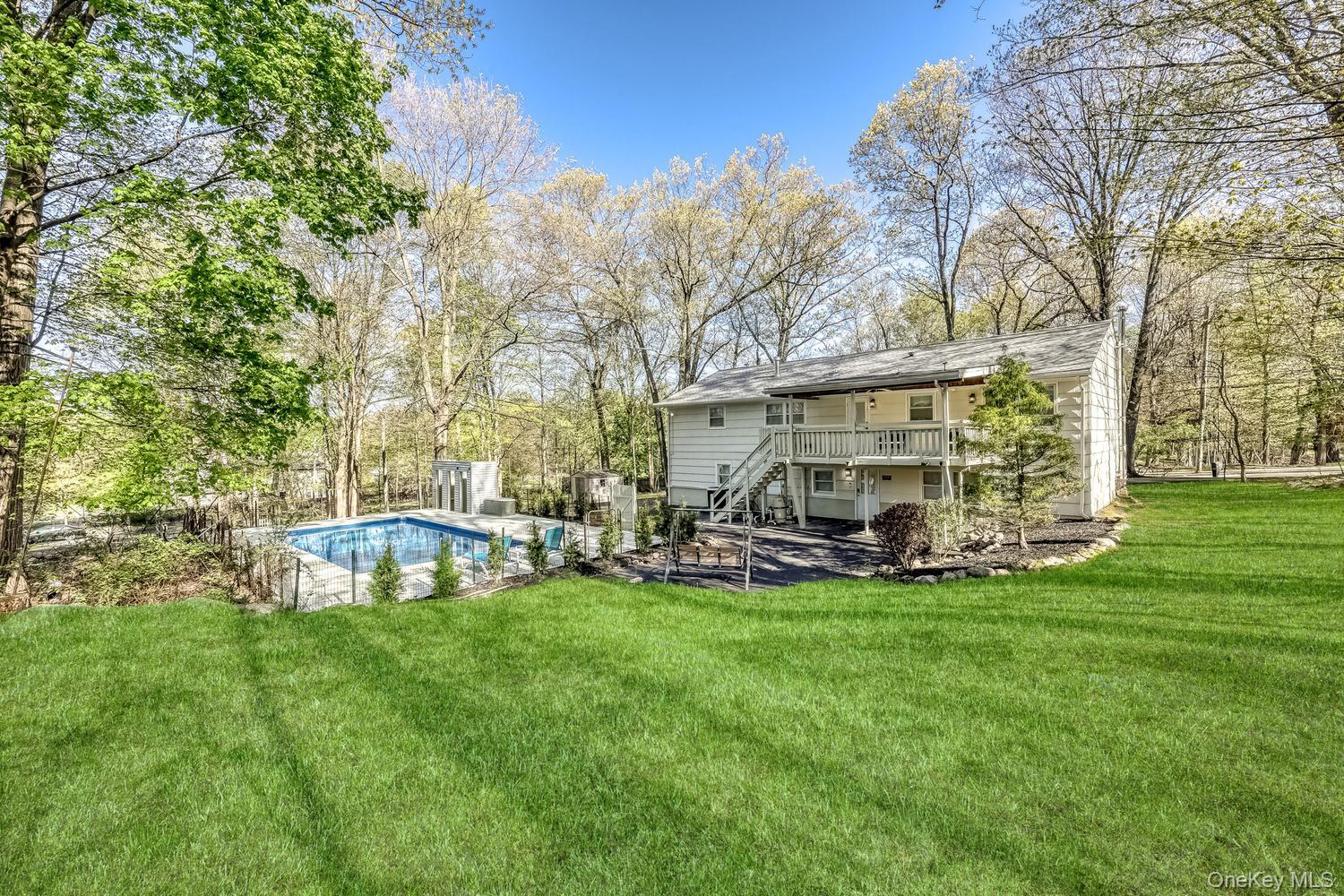 129 East Willow Tree Road Spring Valley, NY 10977 - Photo 5 of 30