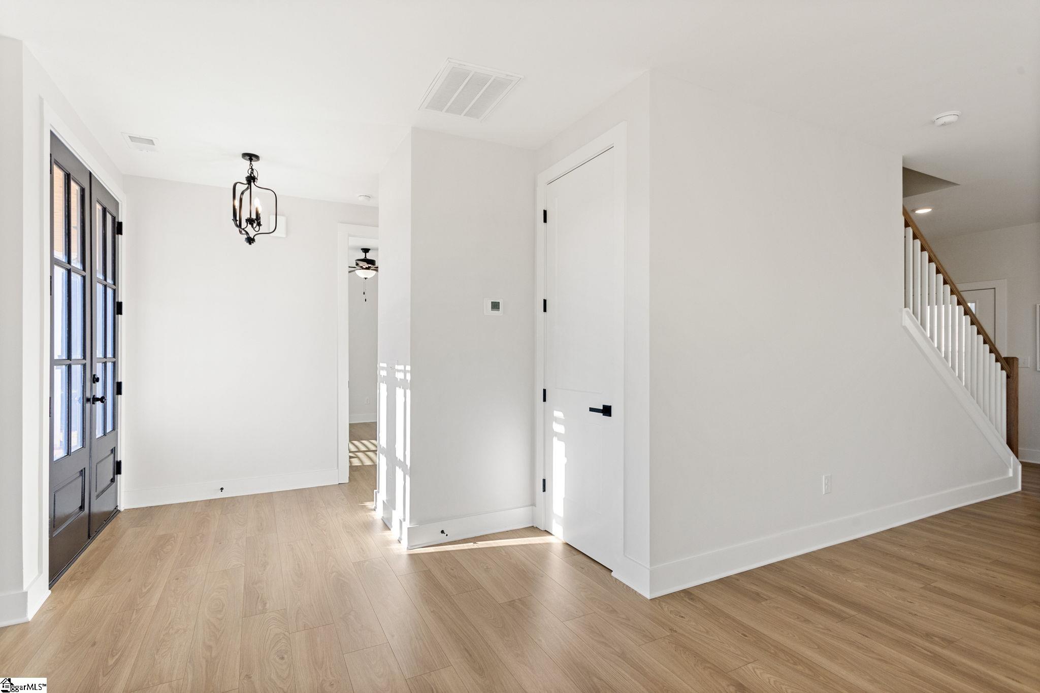 3400 Pennington Road Greer, SC 29651 - Photo 5 of 32