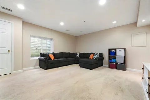 $298,000 | 931 Royal Court, Canonsburg, PA 15317