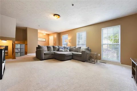 $298,000 | 931 Royal Court, Canonsburg, PA 15317