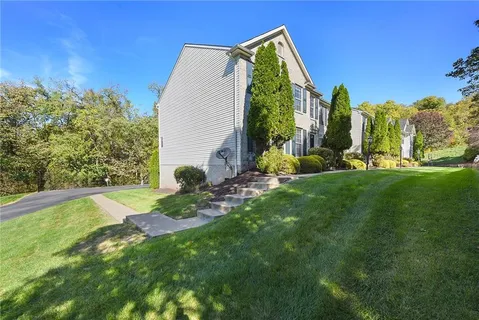 $298,000 | 931 Royal Court, Canonsburg, PA 15317