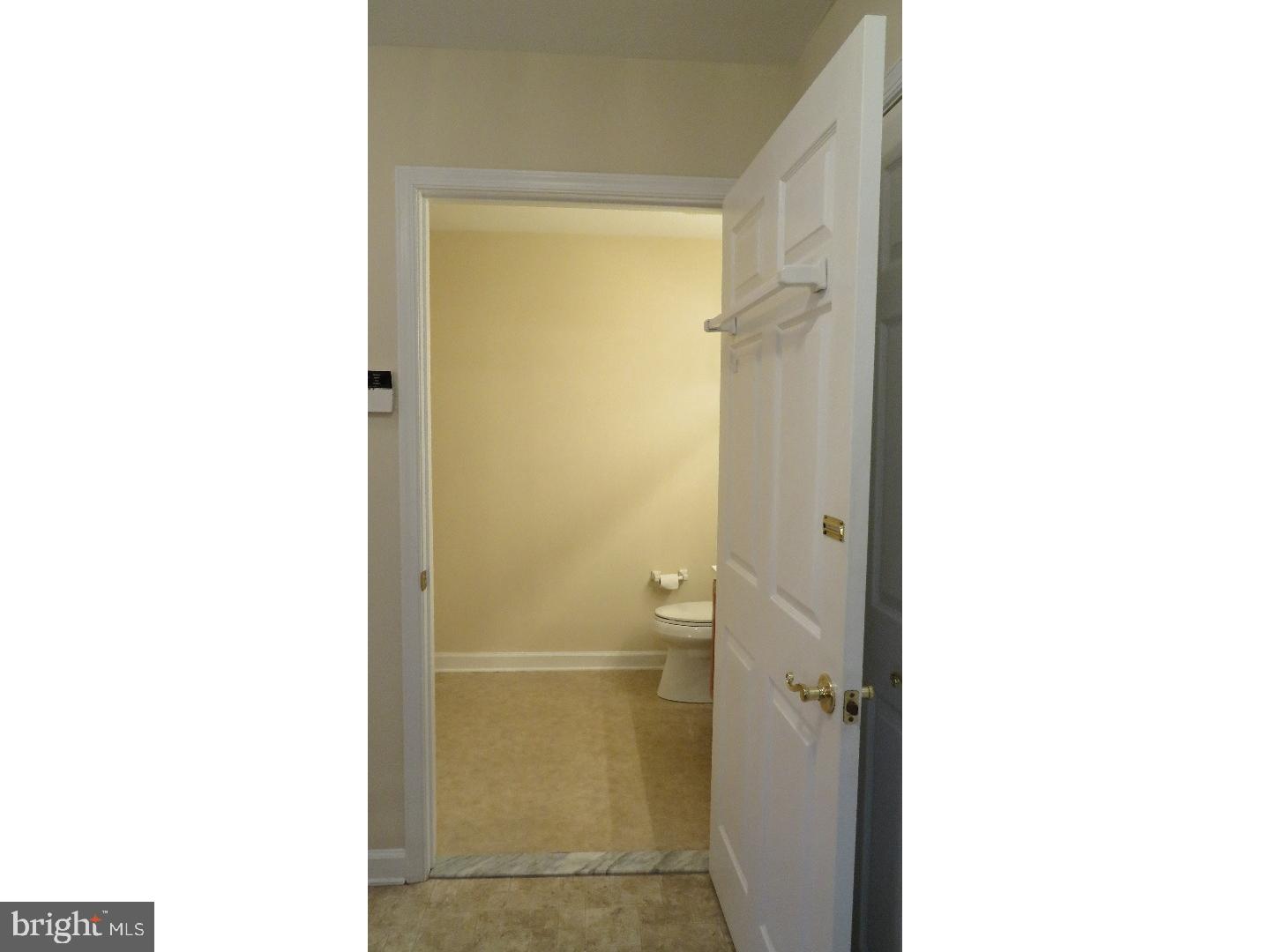 26 West Village Road Newark, DE 19713 - Photo 12 of 25 Bathroom