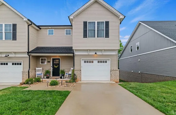 $389,900 | 1573 Helmsdale Drive, Forest, VA 24551