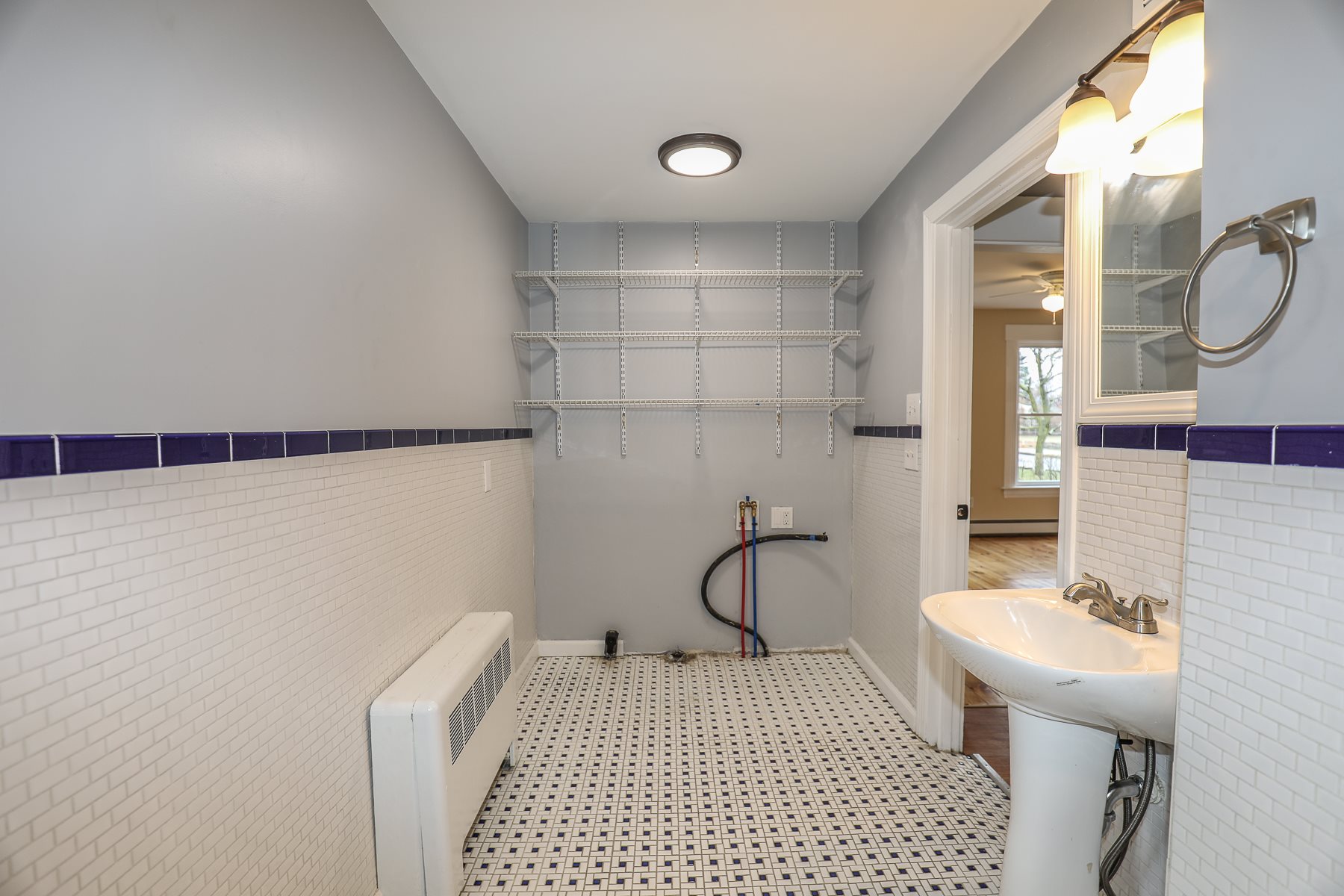 155 Mammoth Road Manchester, NH 03109 - Photo 17 of 40