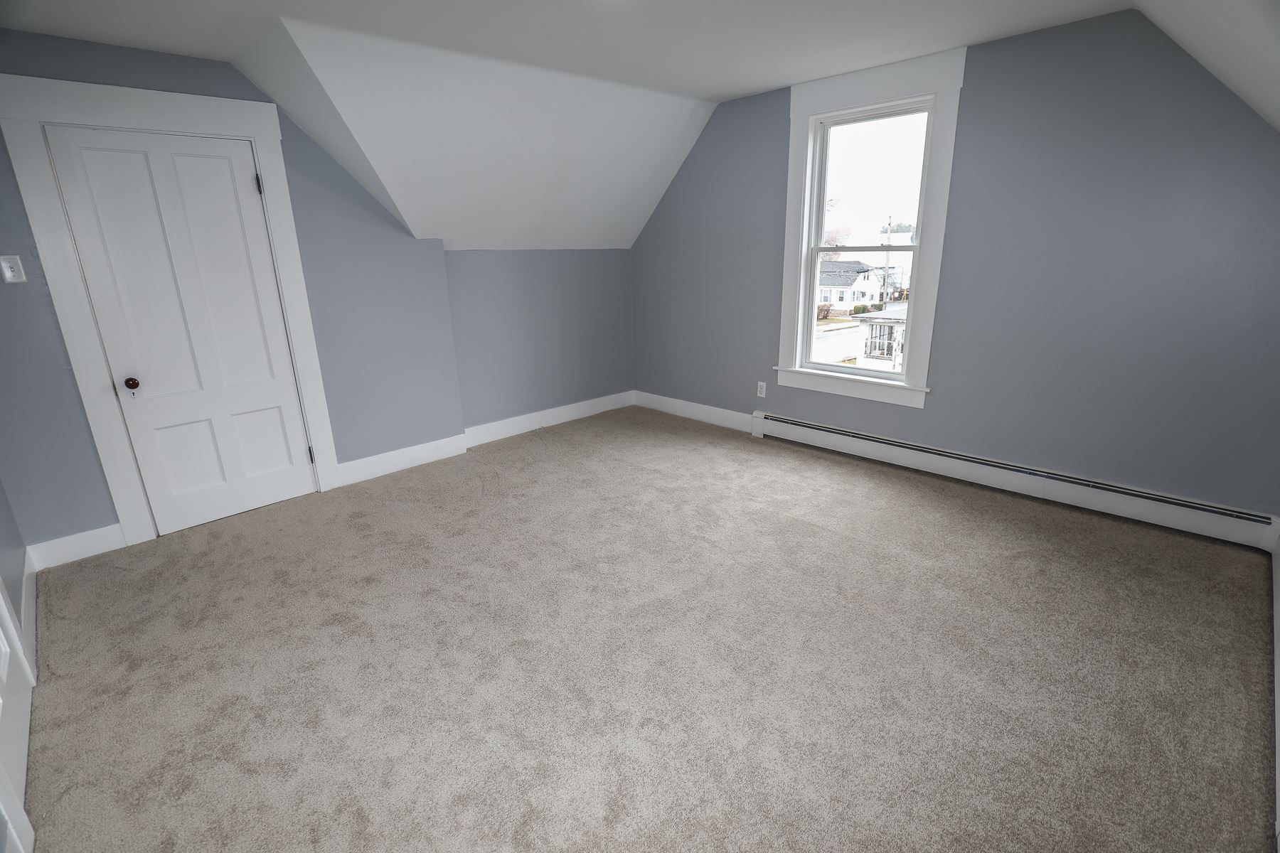 155 Mammoth Road Manchester, NH 03109 - Photo 24 of 40