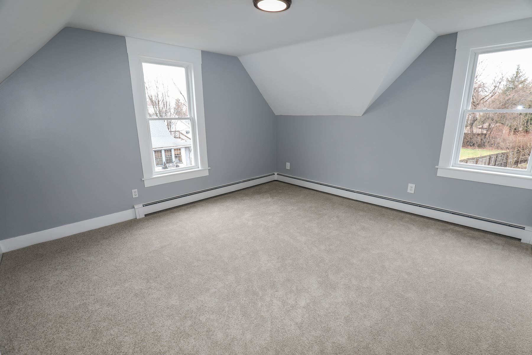 155 Mammoth Road Manchester, NH 03109 - Photo 25 of 40