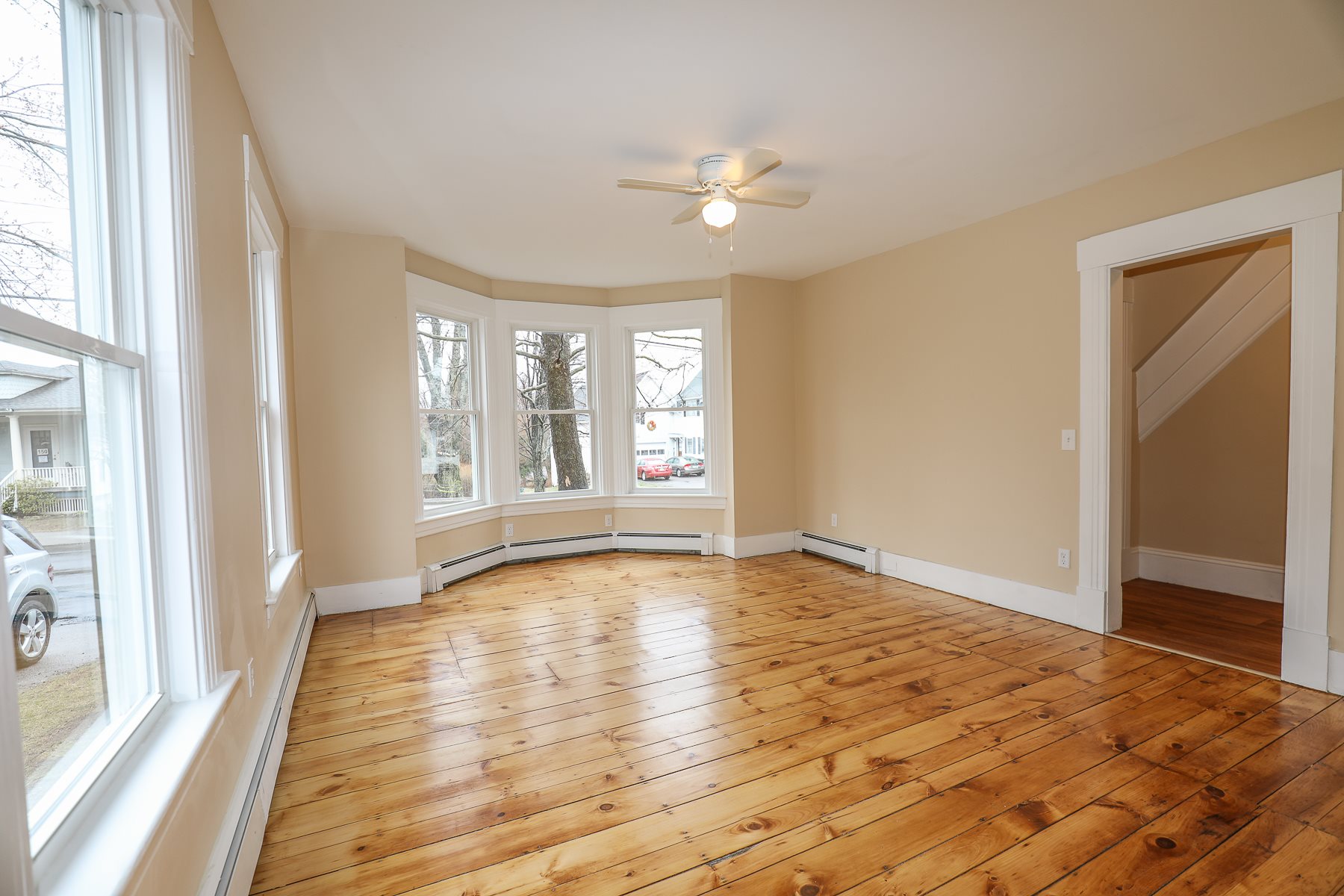 155 Mammoth Road Manchester, NH 03109 - Photo 10 of 40