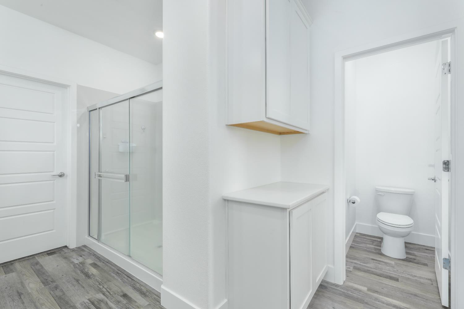 650 Nathaniel Avenue Galt, CA 95632 - Photo 31 of 46 a bathroom with a toilet