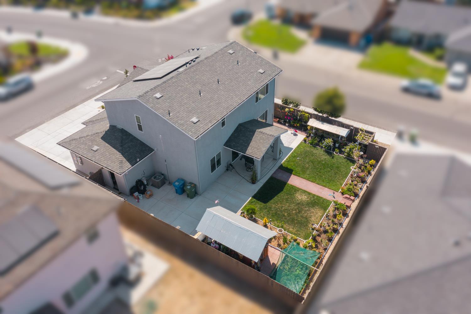 650 Nathaniel Avenue Galt, CA 95632 - Photo 41 of 46 an aerial view of a house with a garden