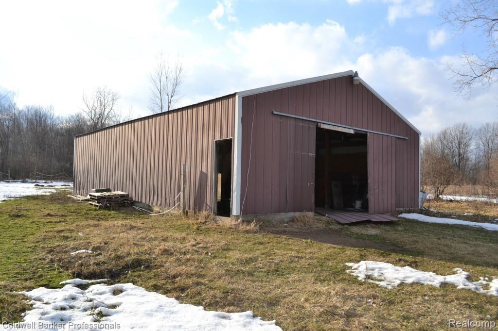 7629 Willits Road Fostoria, MI 48435 - Photo 9 of 29 033.jpg