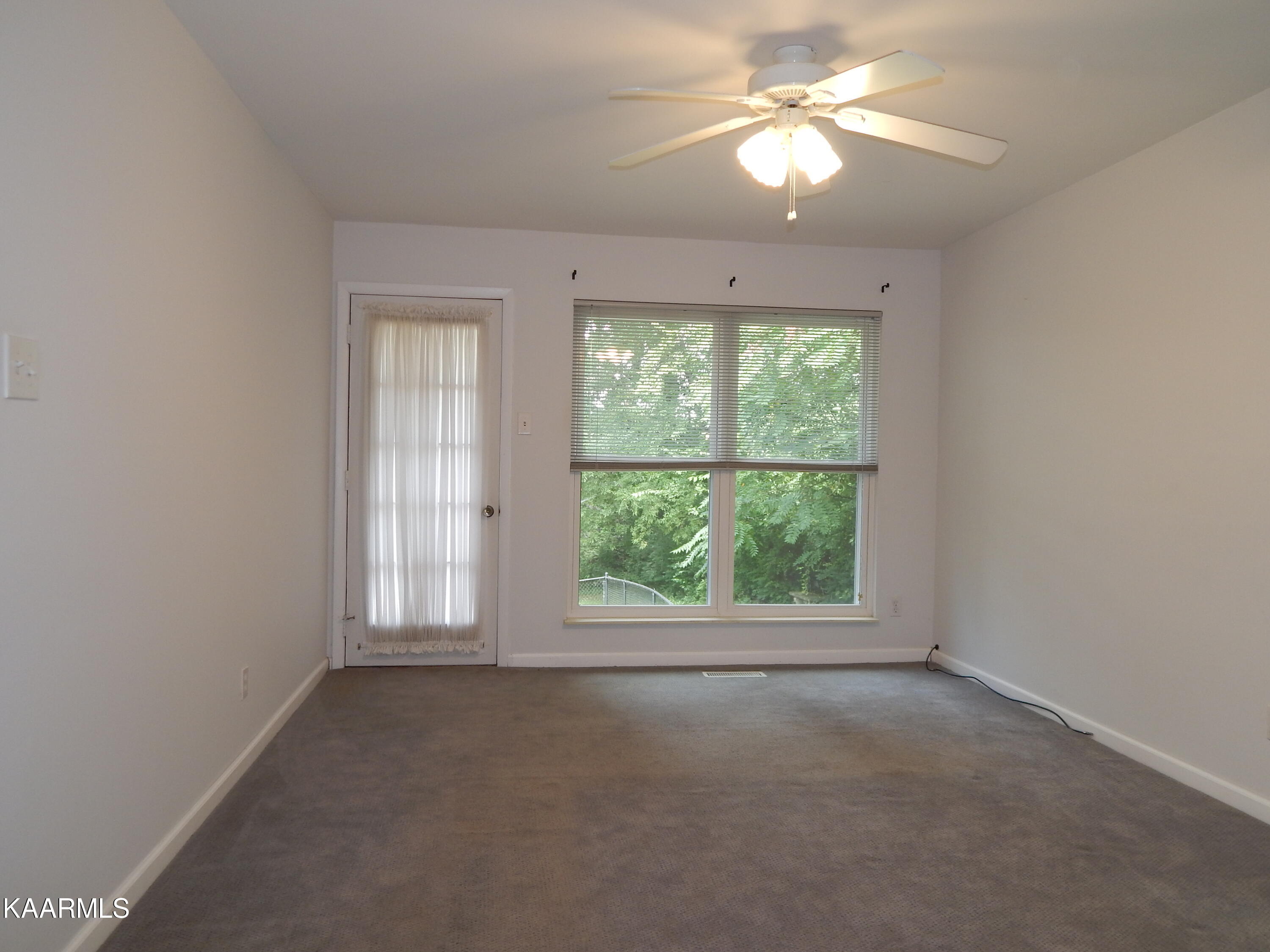 1628 Rushing Wind Lane Knoxville, TN 37922 - Photo 15 of 29 DSCN9363
