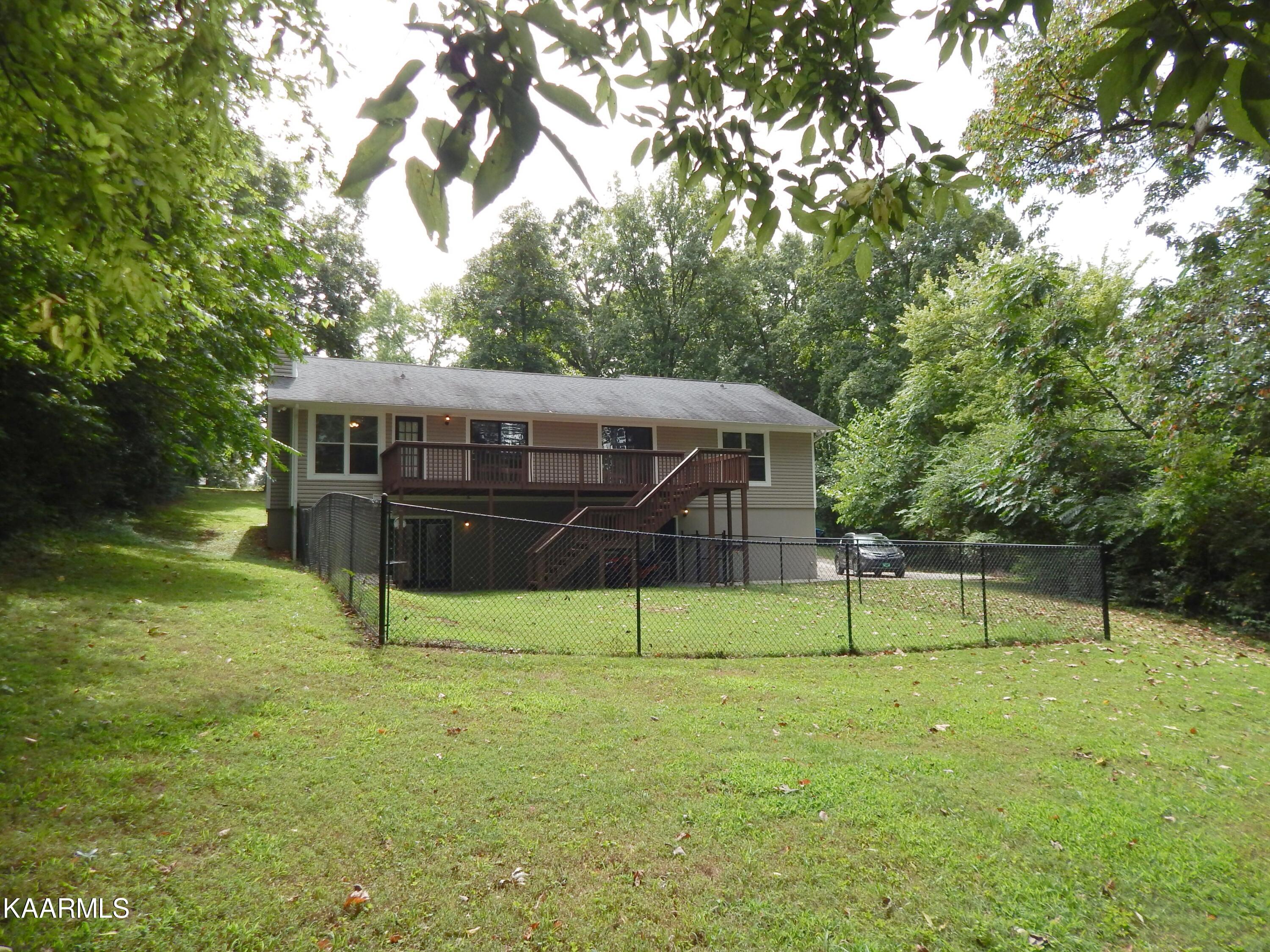 1628 Rushing Wind Lane Knoxville, TN 37922 - Photo 4 of 29 DSCN9345