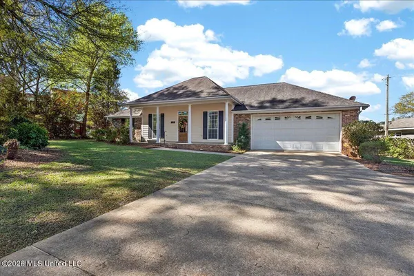 $259,500 | 521 Avalon Avenue, McComb, MS 39648
