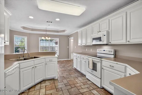 $259,500 | 521 Avalon Avenue, McComb, MS 39648