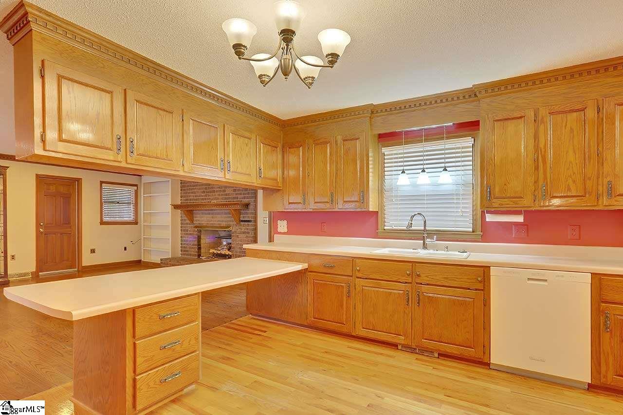 621 Settlement Road Travelers Rest, SC 29690 - Photo 7 of 36 Gallery Image 7