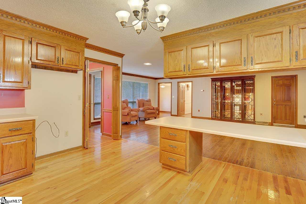 621 Settlement Road Travelers Rest, SC 29690 - Photo 8 of 36 Gallery Image 8