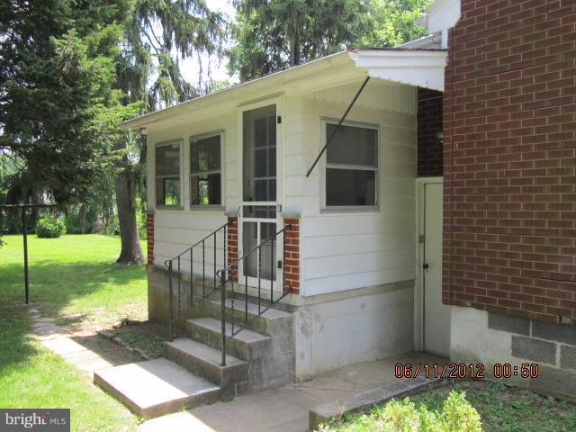 1008 Linwood Road Hagerstown, MD 21740 - Photo 5 of 14 Exterior (Rear)