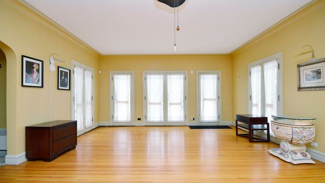 $630,000 | 305 Barton Avenue, Evanston, IL 60202