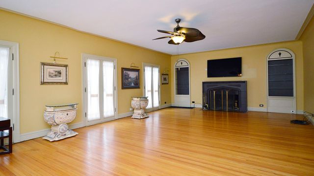 $630,000 | 305 Barton Avenue, Evanston, IL 60202