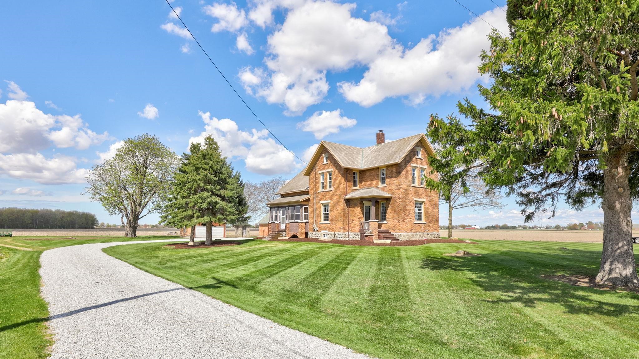 6811 Hess Road Saginaw, MI 48601 - Photo 2 of 59