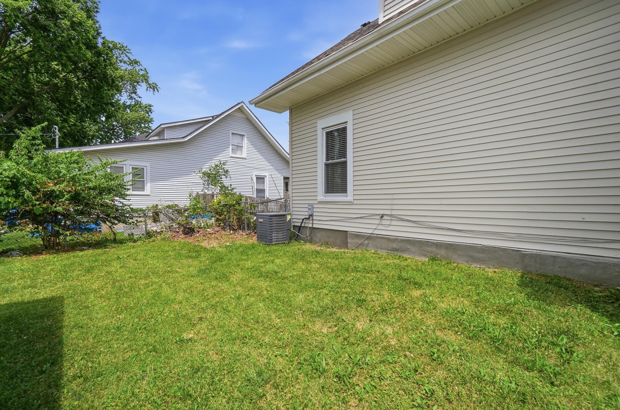 2015 Clifton Avenue Springfield, OH 45505 - Photo 48 of 56 269