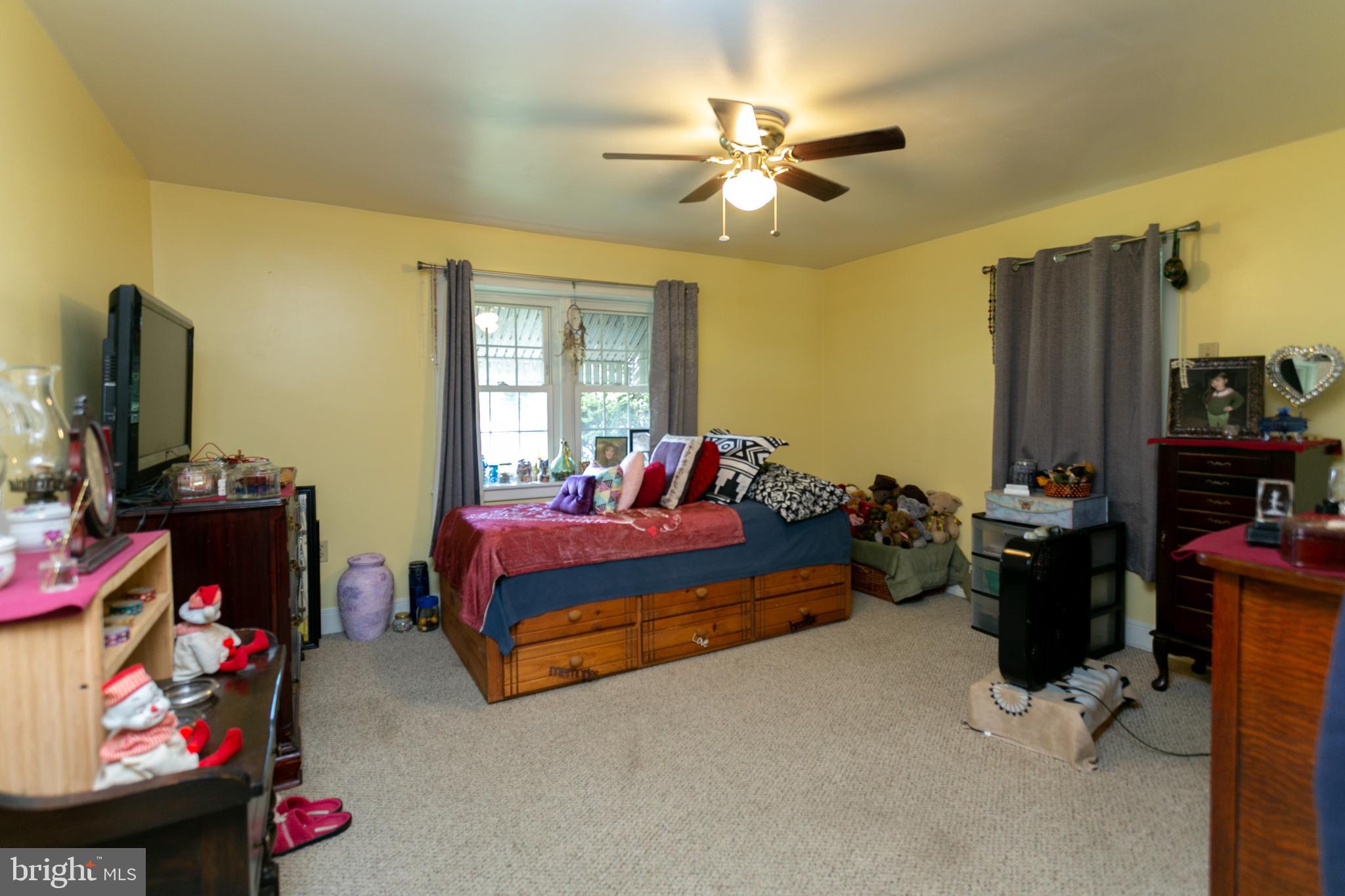 10 Hoch Road Oley, PA 19547 - Photo 6 of 13 Gallery Image 6