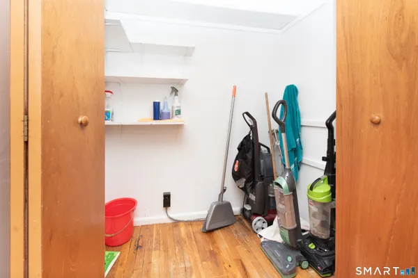 a view of a closet area