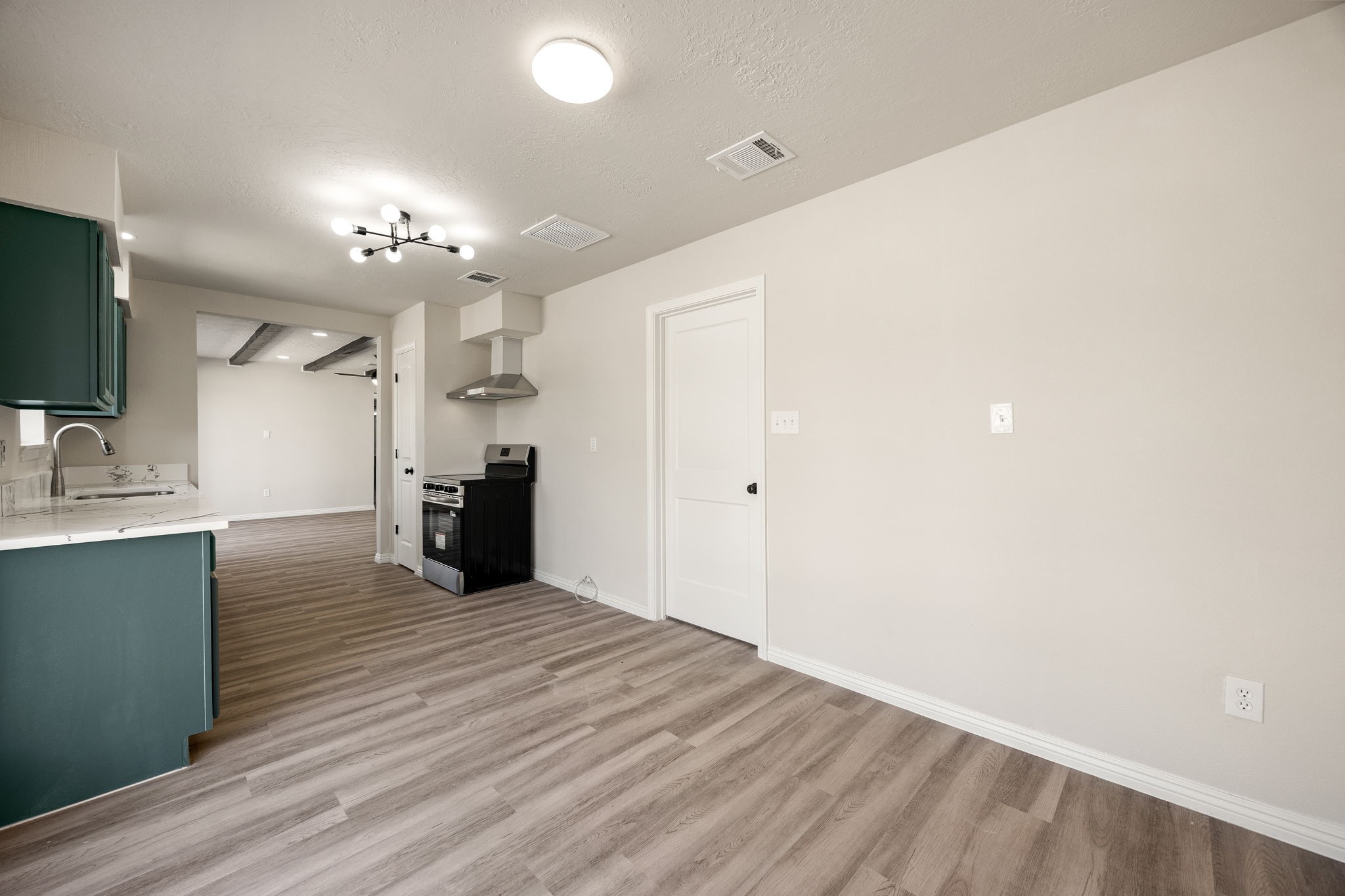 11722 Langdon Lane Houston, TX 77072 - Photo 14 of 34