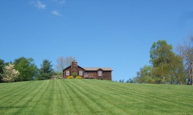 1112 Muse Road Fincastle, VA 24090 - Photo 1 of 30 Front of home showing side with deck