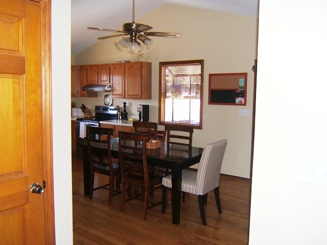 1112 Muse Road Fincastle, VA 24090 - Photo 5 of 30 Looking into dining area / kitchen