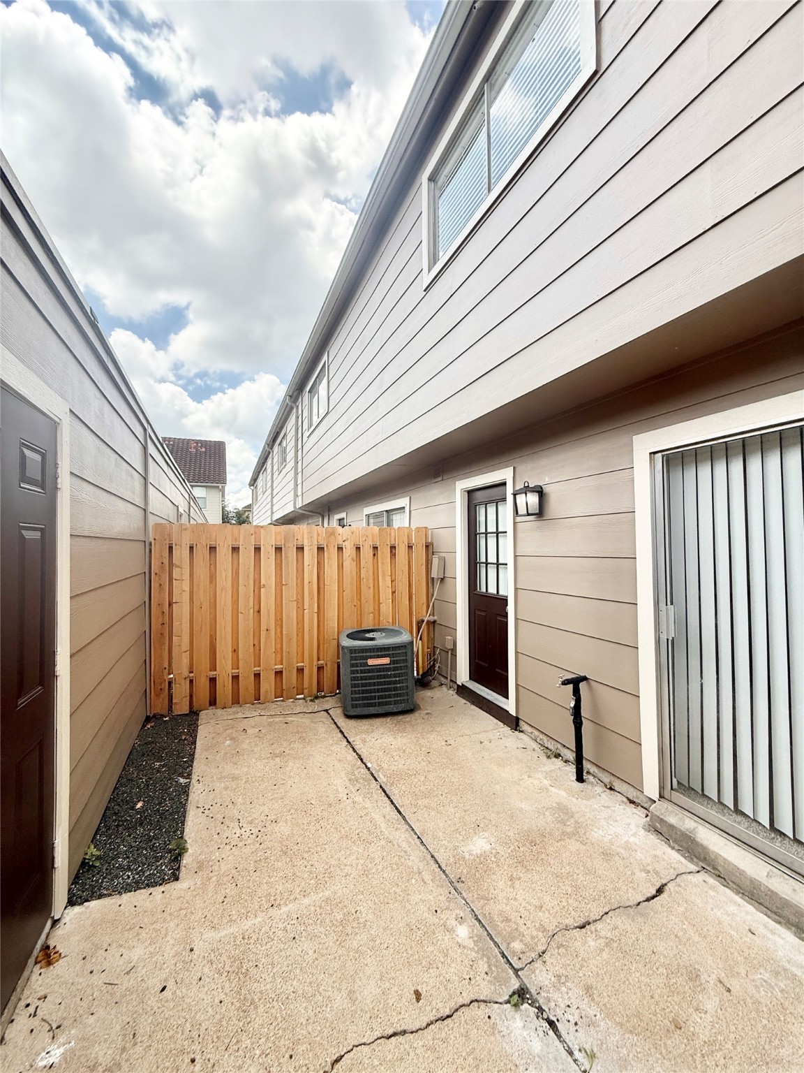 1497 Springrock Lane Houston, TX 77055 - Photo 10 of 23 a view of a car garage door
