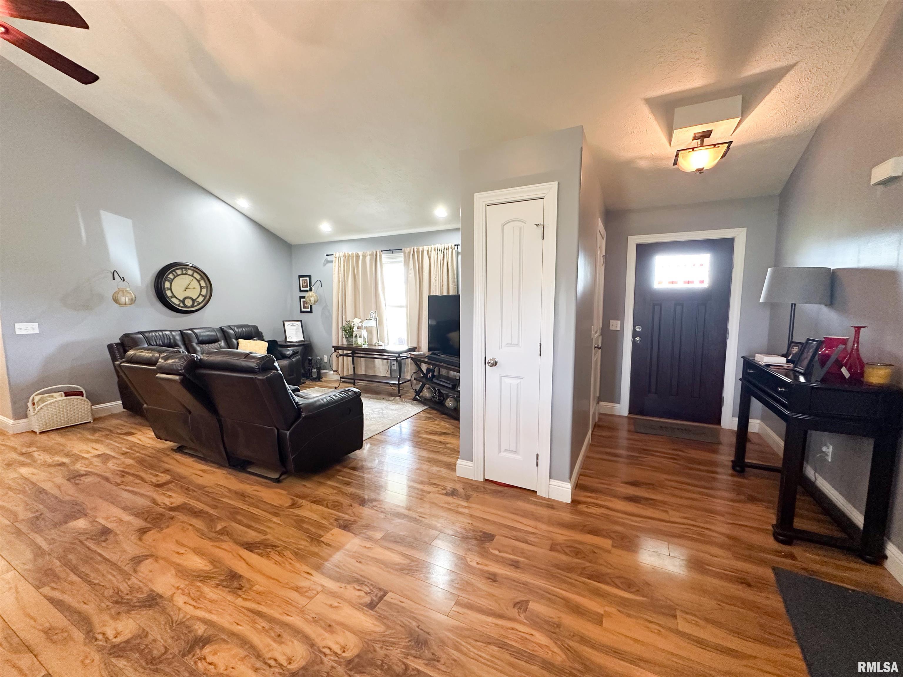 15784 Ciara Road Marion, IL 62959 - Photo 16 of 25