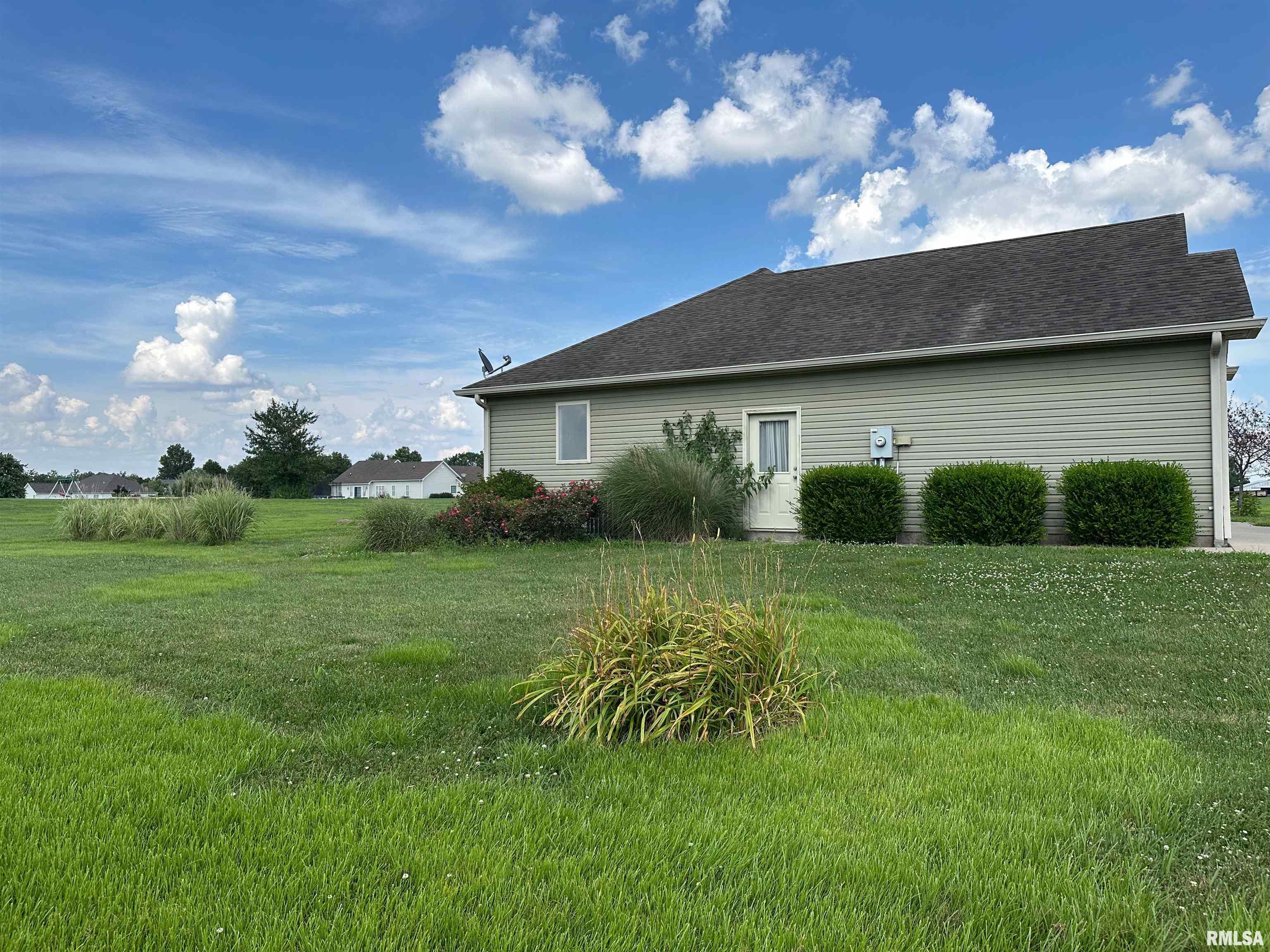 15784 Ciara Road Marion, IL 62959 - Photo 5 of 25