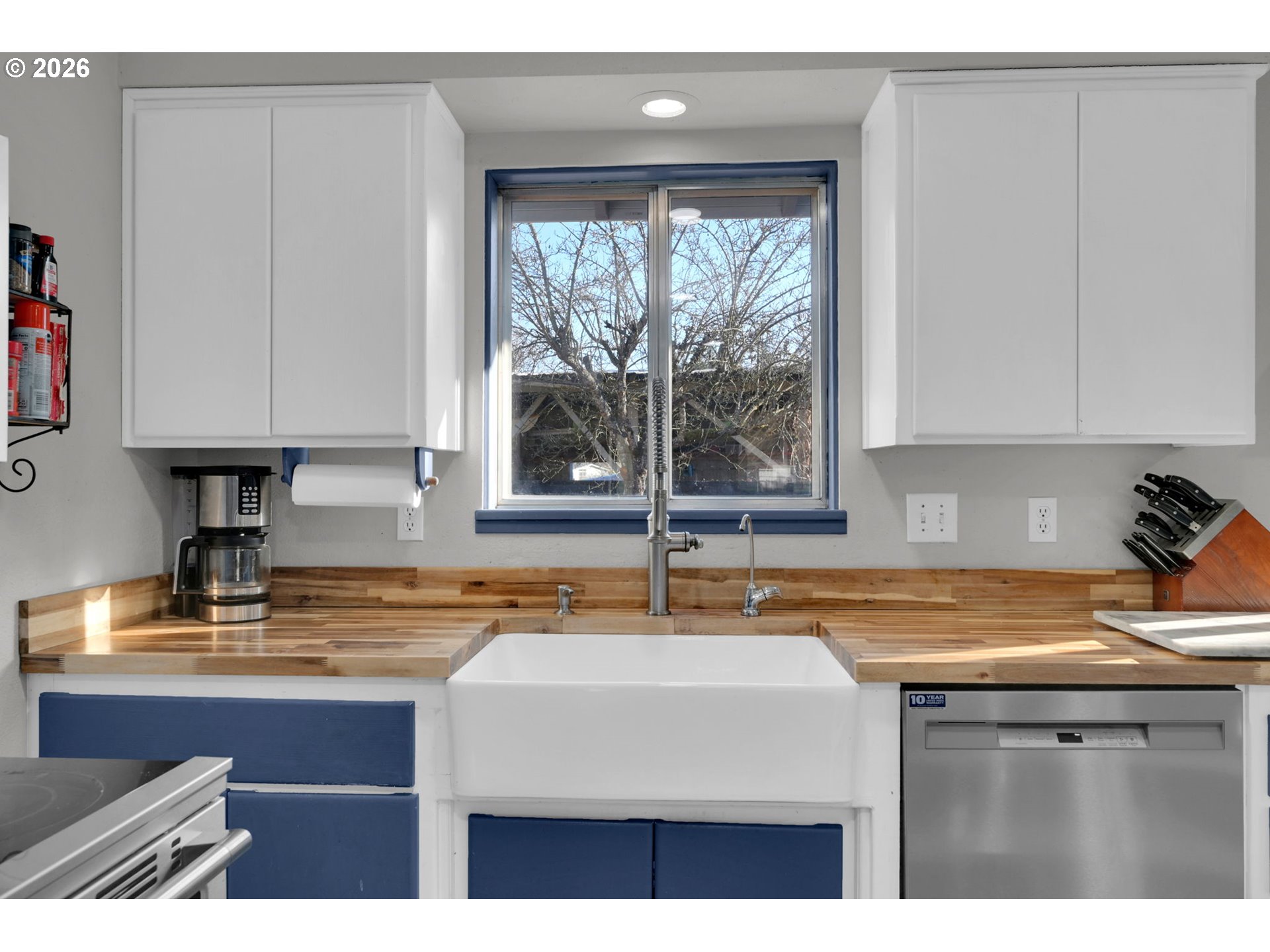 34792 Row River Road Cottage Grove, OR 97424 - Photo 12 of 45