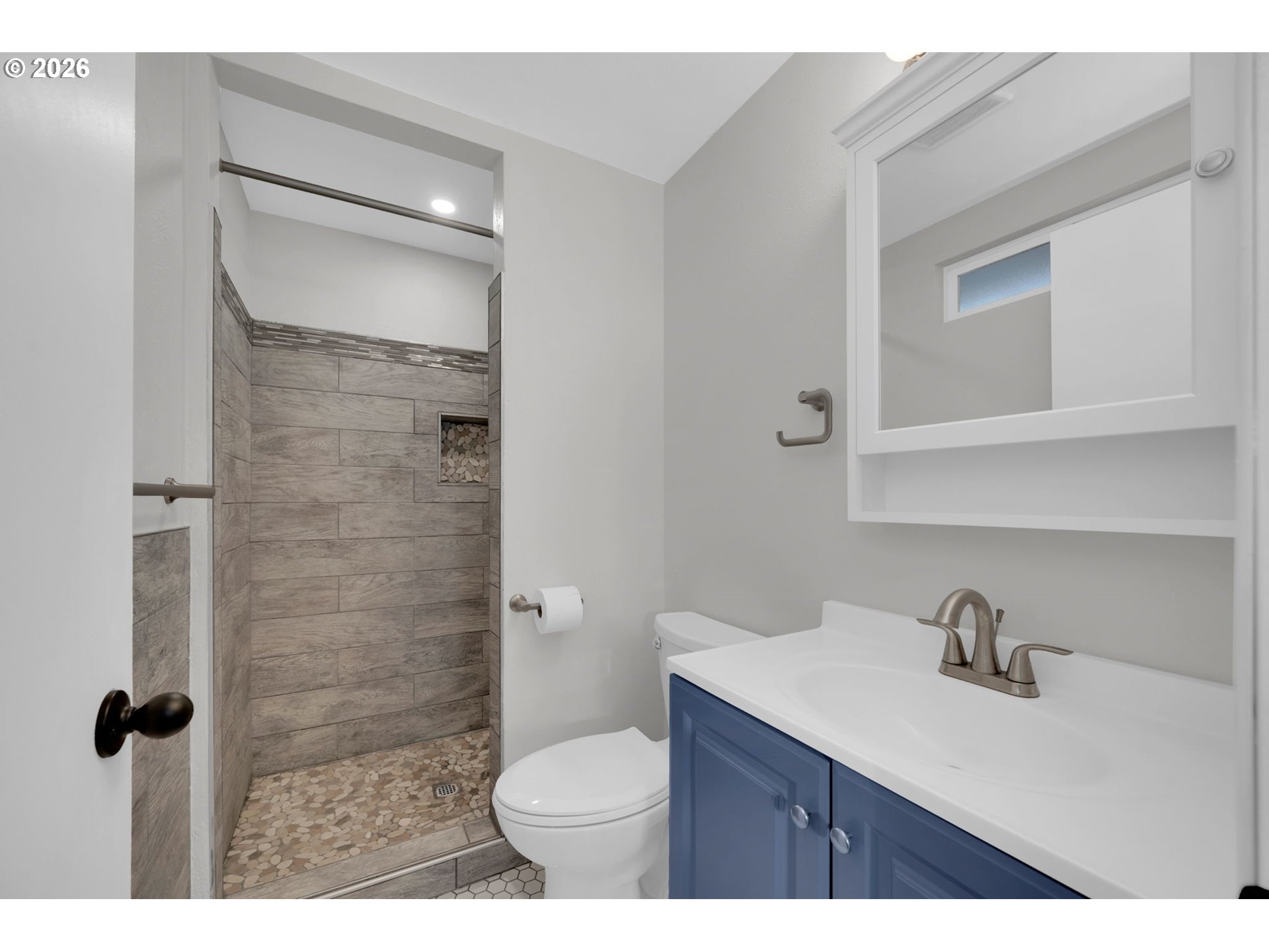 34792 Row River Road Cottage Grove, OR 97424 - Photo 16 of 45