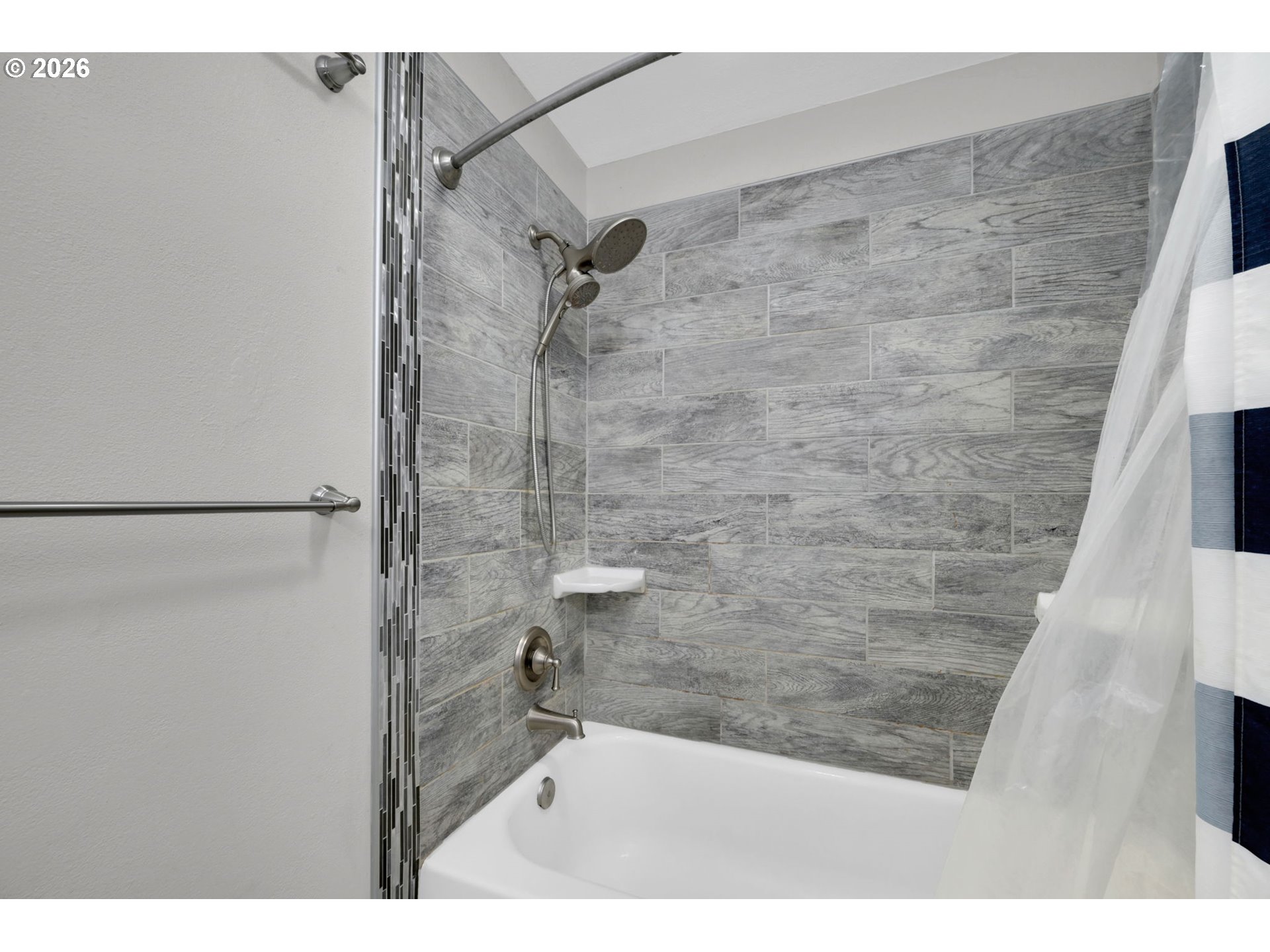 34792 Row River Road Cottage Grove, OR 97424 - Photo 19 of 45