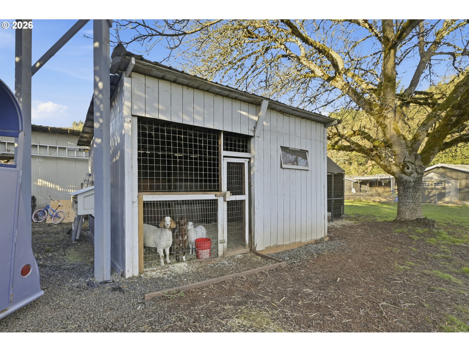 34792 Row River Road Cottage Grove, OR 97424 - Photo 38 of 45