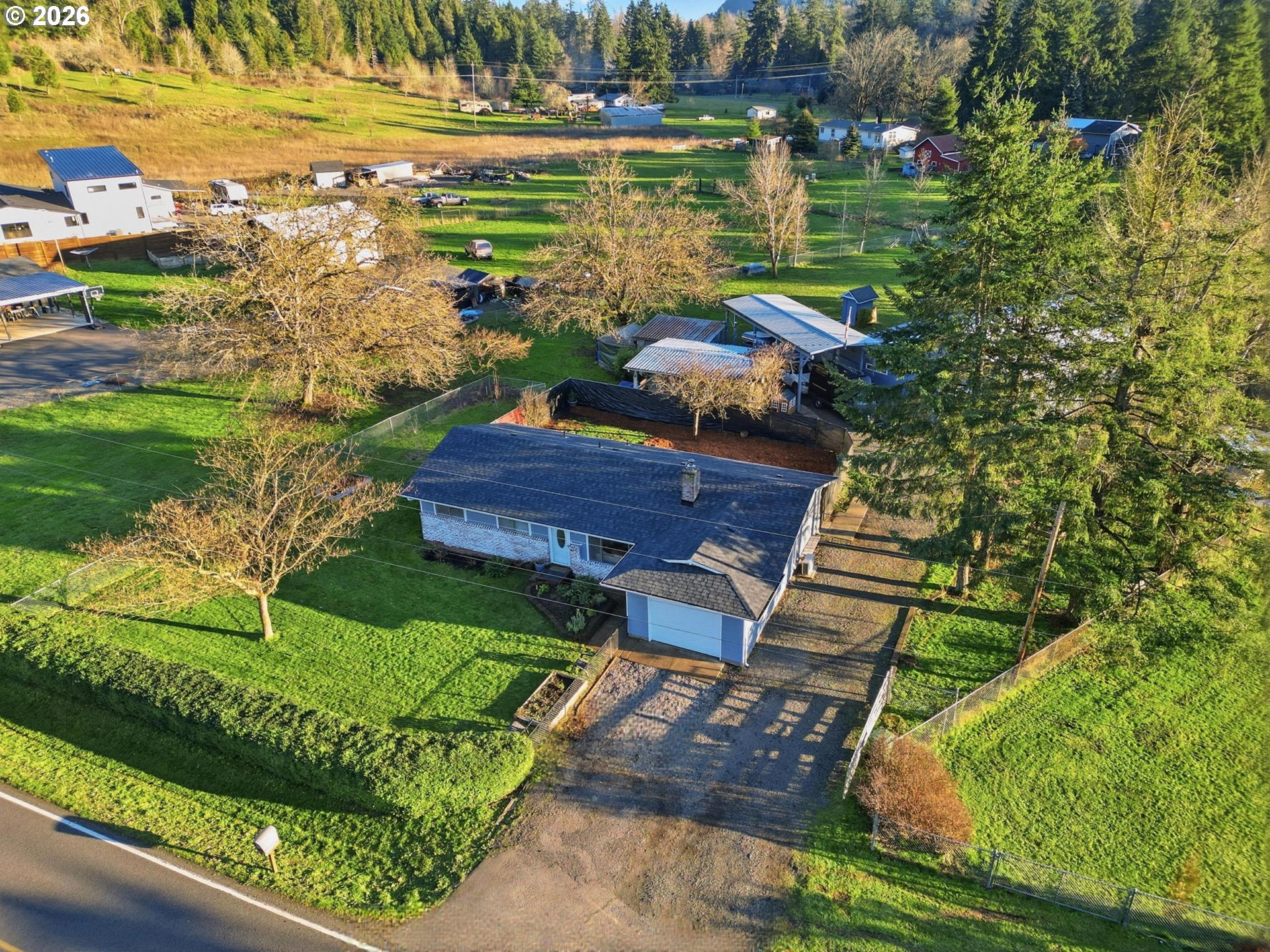 34792 Row River Road Cottage Grove, OR 97424 - Photo 4 of 45