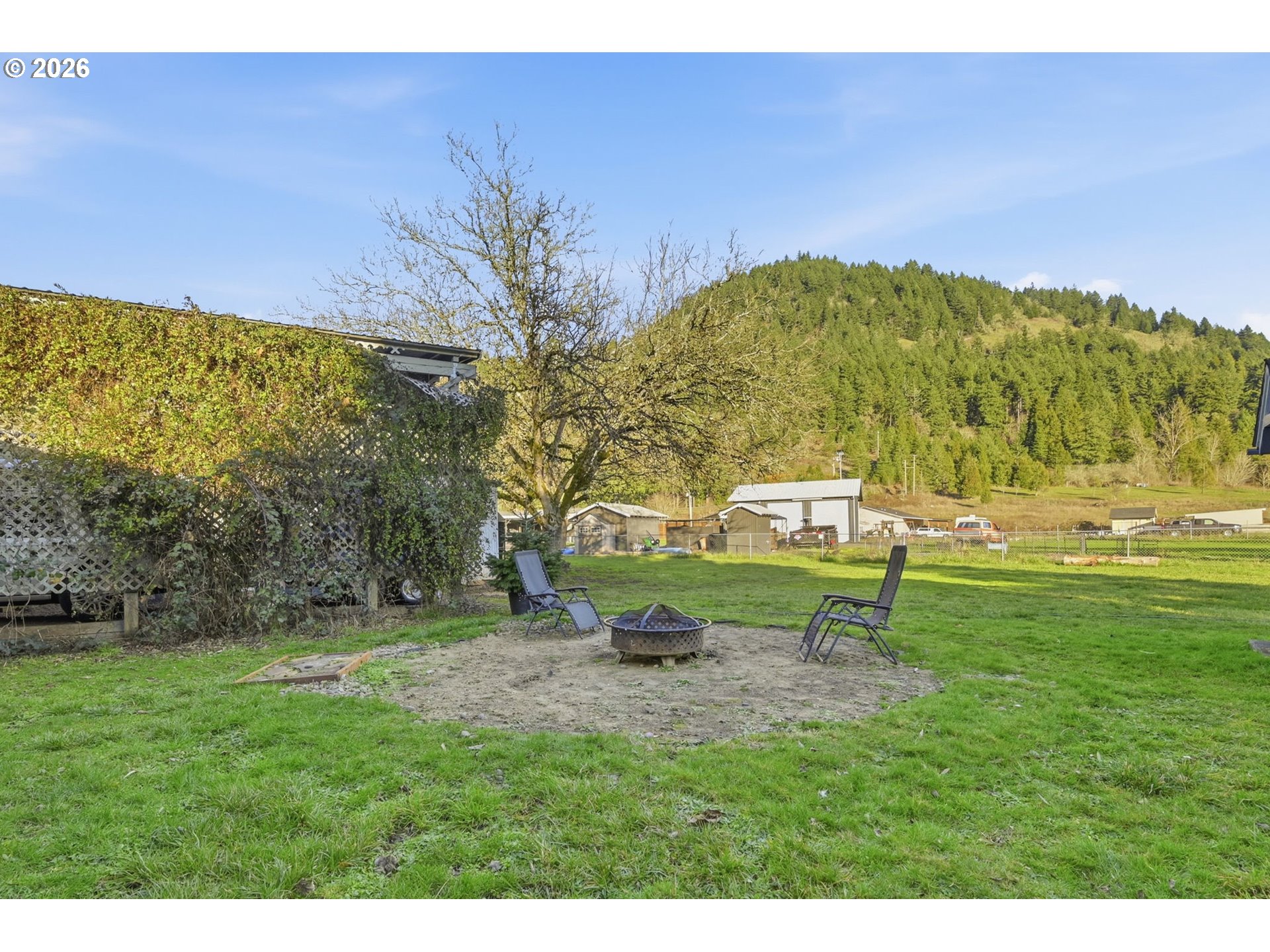 34792 Row River Road Cottage Grove, OR 97424 - Photo 41 of 45