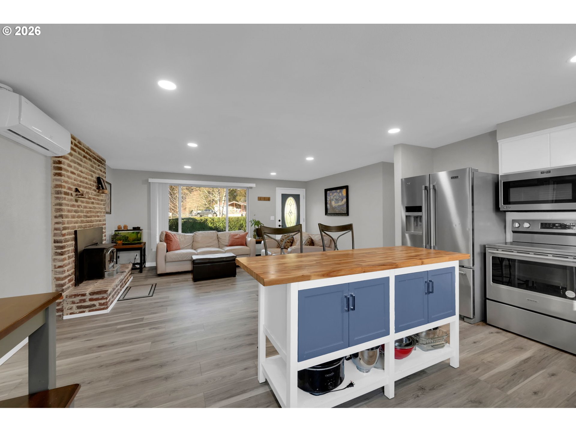 34792 Row River Road Cottage Grove, OR 97424 - Photo 9 of 45