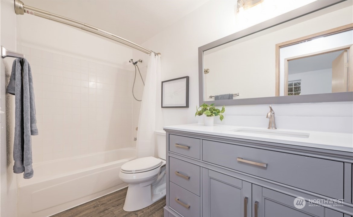 7453 Newcastle Golf Club Road, Unit F102 Newcastle, WA 98059 - Photo 11 of 23 Gallery Image 11