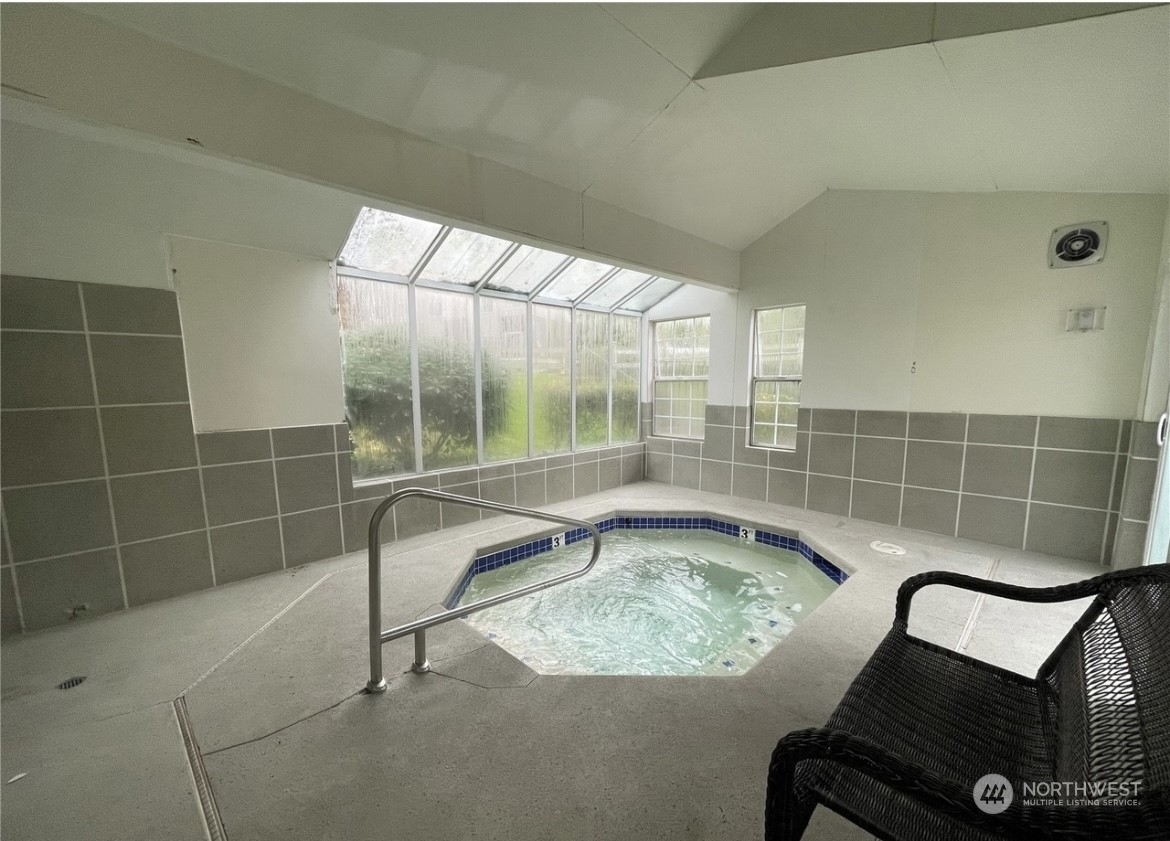 7453 Newcastle Golf Club Road, Unit F102 Newcastle, WA 98059 - Photo 15 of 23 Gallery Image 15