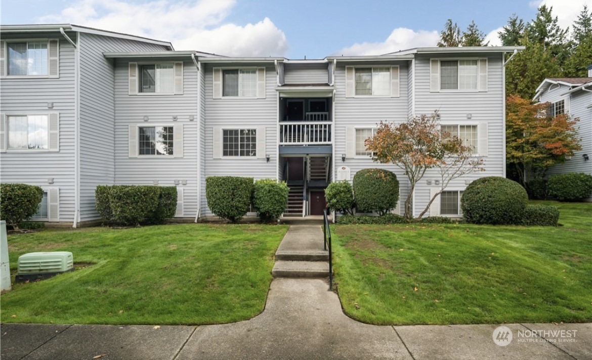 7453 Newcastle Golf Club Road, Unit F102 Newcastle, WA 98059 - Photo 23 of 23 Gallery Image 23