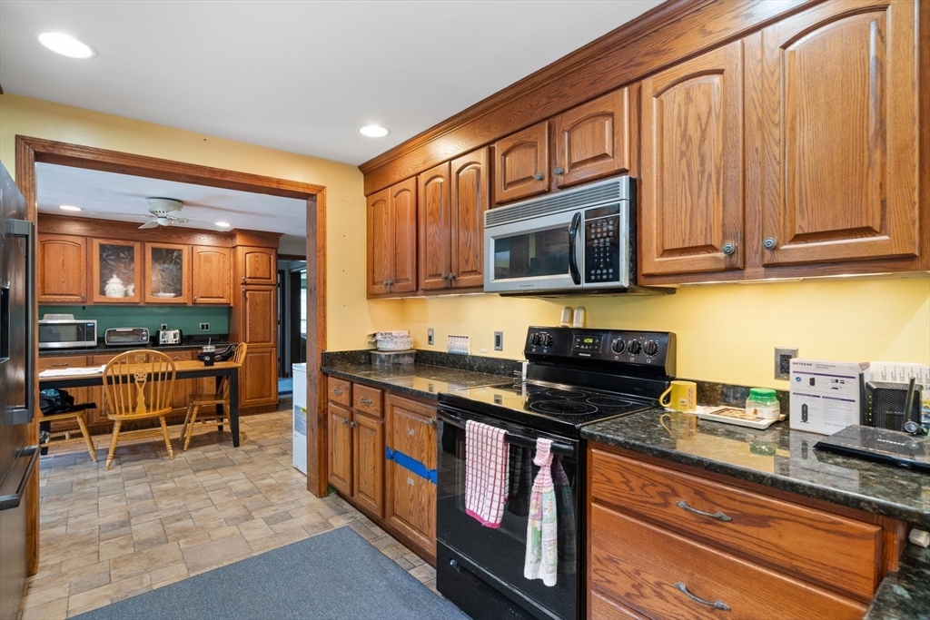 60 Hale Road Hubbardston, MA 01452 - Photo 9 of 34 Gallery Image 9