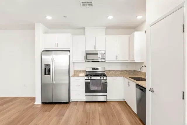 $2,995 | 5480 Seacliff Place, Unit 44, Otay Mesa, CA 92154